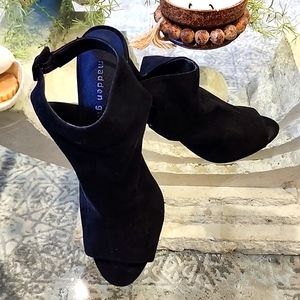 🌟Madden Girl Bekkie Black Suede Chunky Heel Sz 8.5